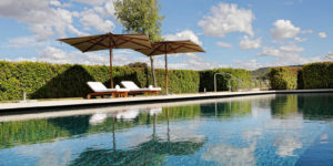 Los cócteles con guiños al vino del Pool Bar 2 Abadía Retuerta 02 los cocteles con guinos al vino desk x2 Abadía Retuerta