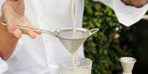 Los cócteles con guiños al vino del Pool Bar 5 Abadía Retuerta 05 los cocteles con guinos al vino desk x2 Abadía Retuerta