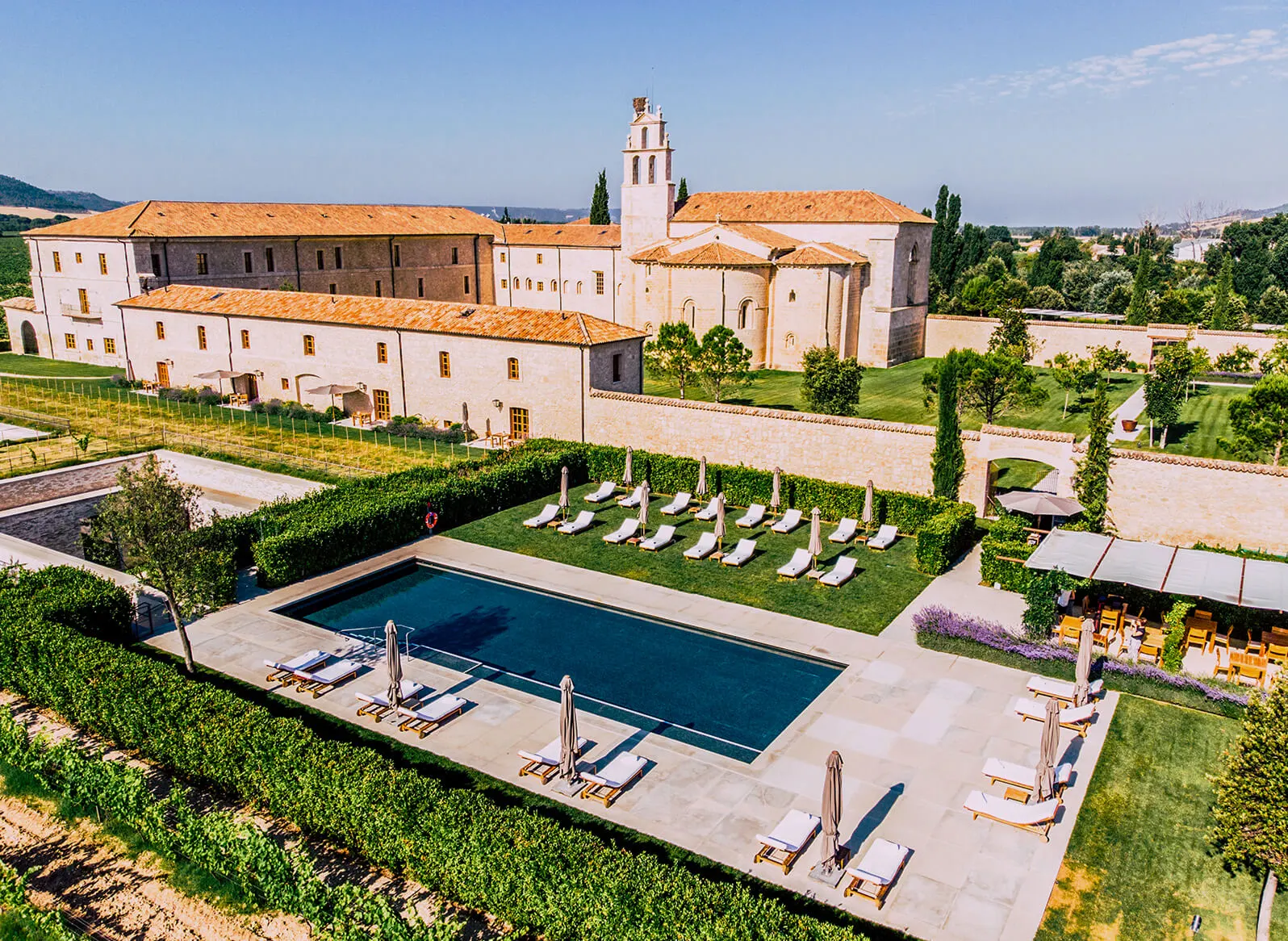 01-carrusel-abadia-romatica-desk-x2 H1NE