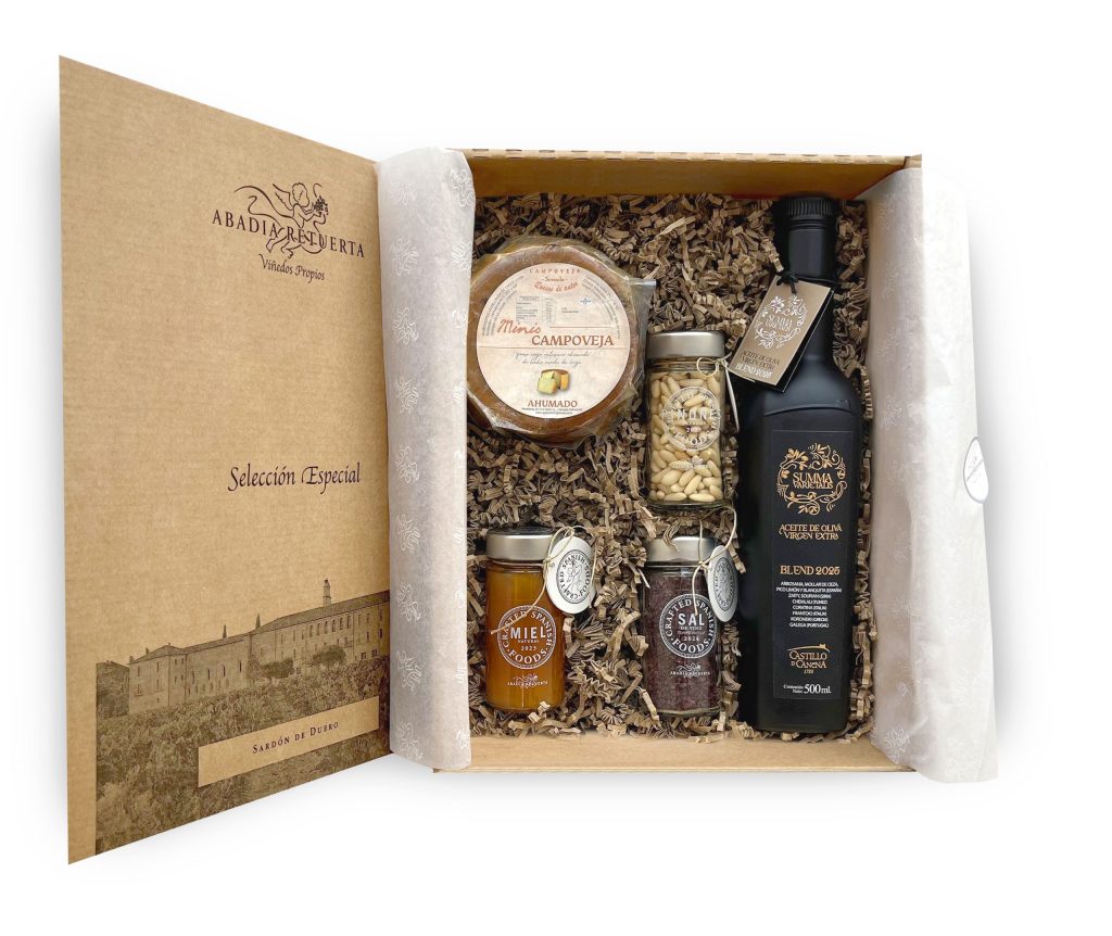 Abadía Retuerta Abadia Retuerta Lote de Navidad Opcion 2 Caja de Carton scaled 1 Abadía Retuerta
