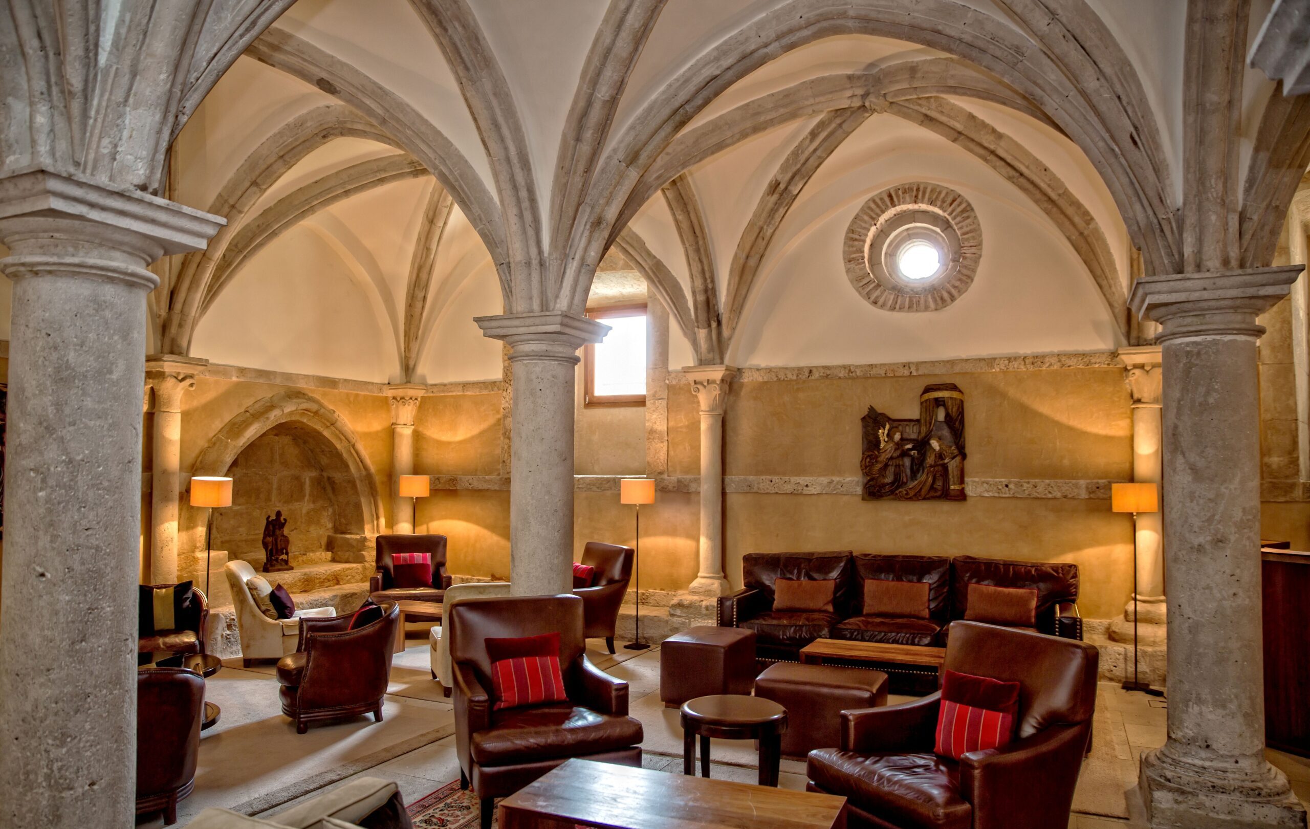 Abadía Retuerta Sala Capitular scaled e1775468883304 Abadía Retuerta